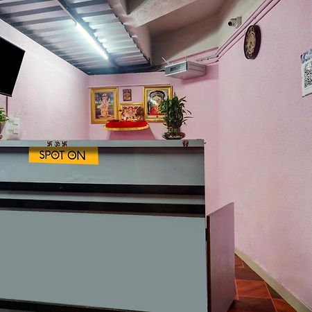 Spot On Samadhan Lodge Pune Bagian luar foto