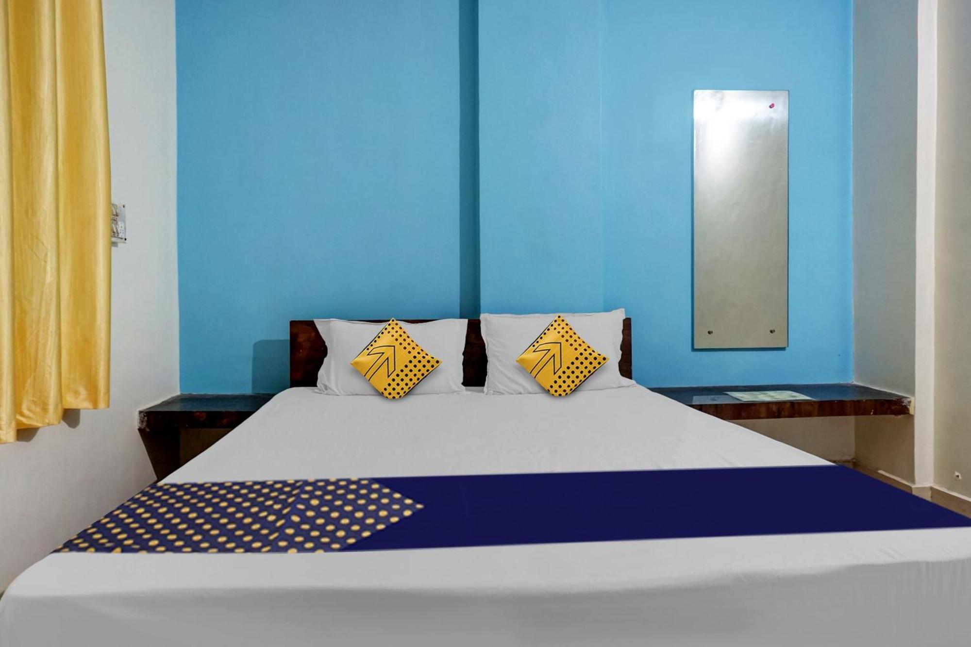 Spot On Samadhan Lodge Pune Bagian luar foto