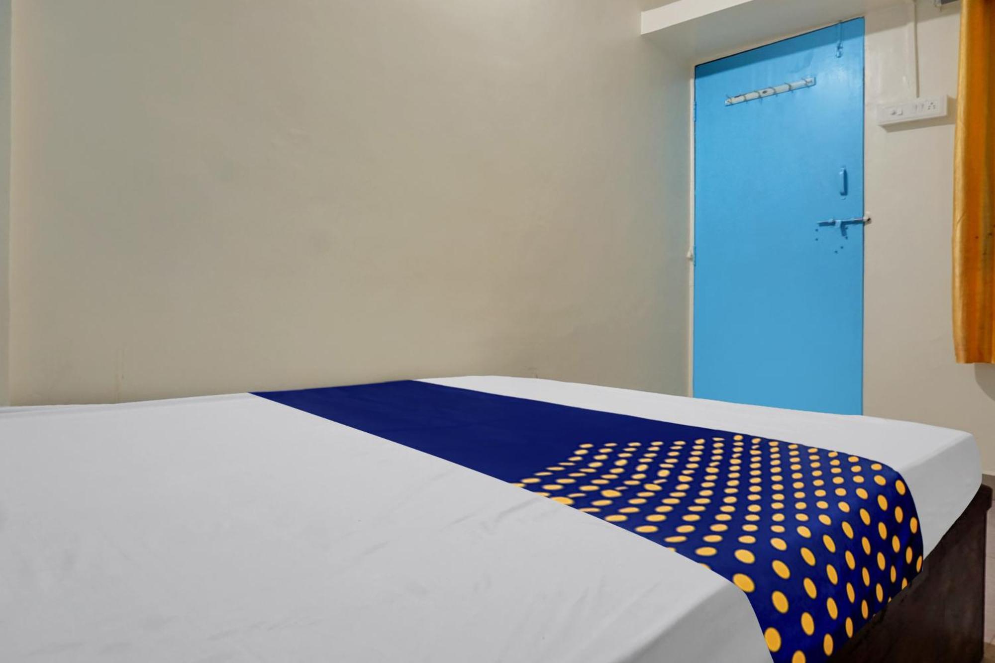 Spot On Samadhan Lodge Pune Bagian luar foto